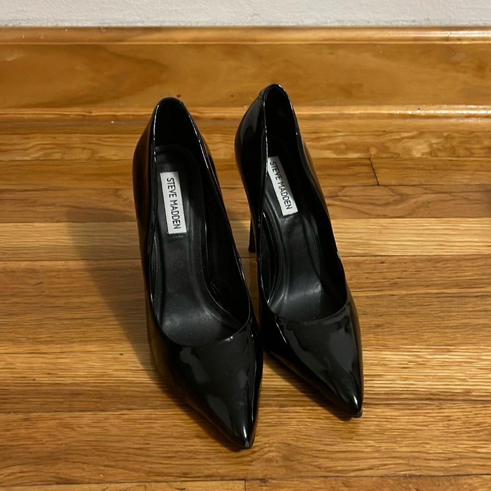 Steve Madden Black Heels Size 7.5